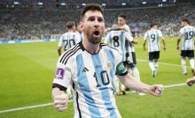 Messi esulta